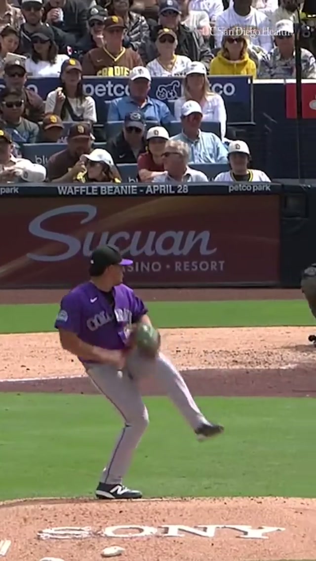 Oui love to see it. #MLB #padres #baseball #homerun 