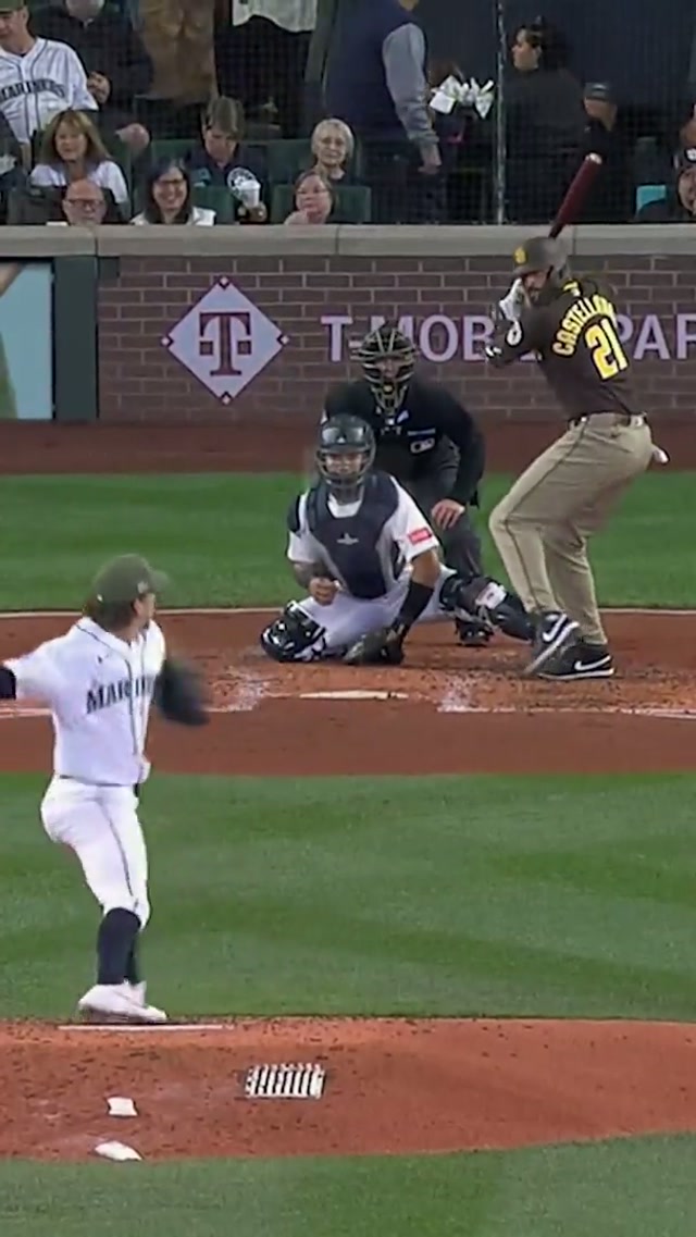Let Casty cook 🔥 #mlb #baseball #homerun #padres #highlights 