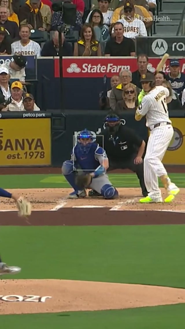 Manny Machado, the Man that you are. #Padres #mlb #baseball #homerun #sandiego 