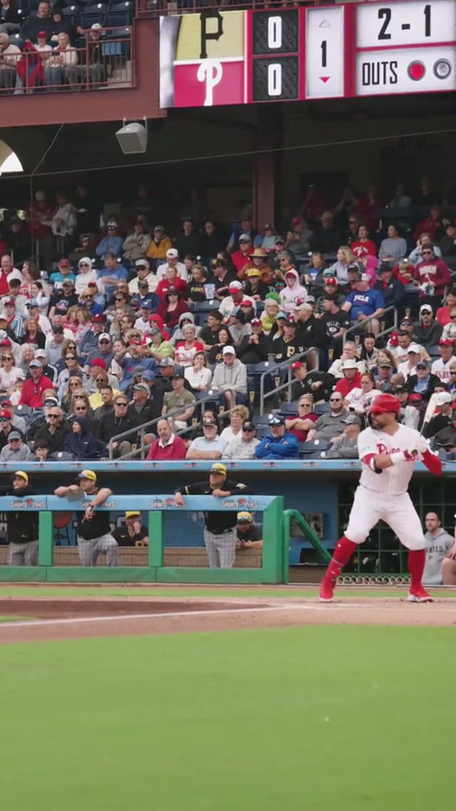 Schwarbomb season has returned! #mlb #phillies #springtraining 