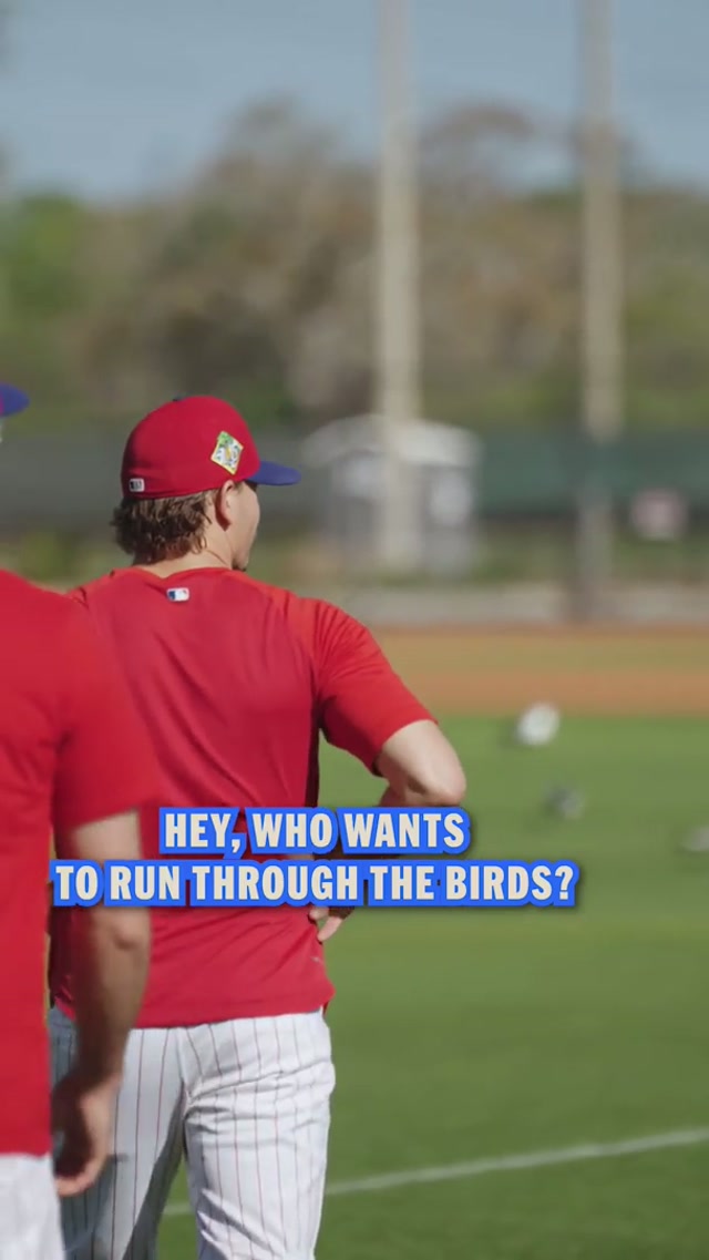 so THAT’S why he always answers our questions?! #mlb #phillies #micdup #springtraining