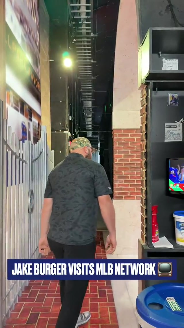 Go behind the scenes at MLB Network with Jake Burger! 📺 