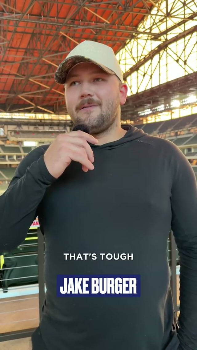 Big leaguers are just like us on Christmas morning 🎅