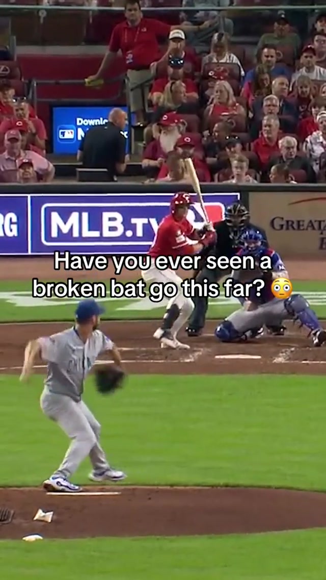 That thing flew 😳 | #mlb #reds #baseball 