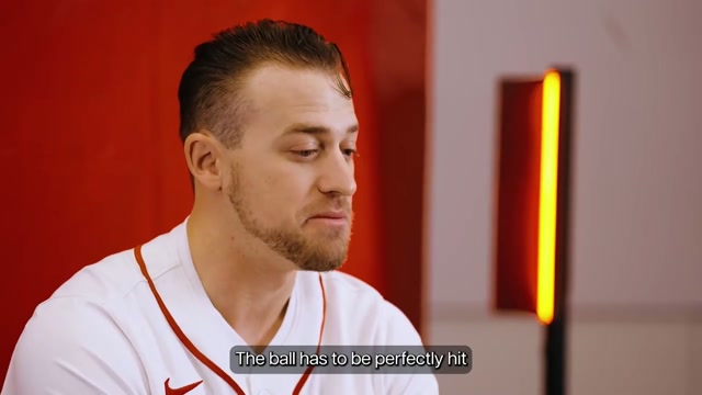 Reds players recall Noelvi Marte’s incredible home run robbery and explain what goes into making those plays. 