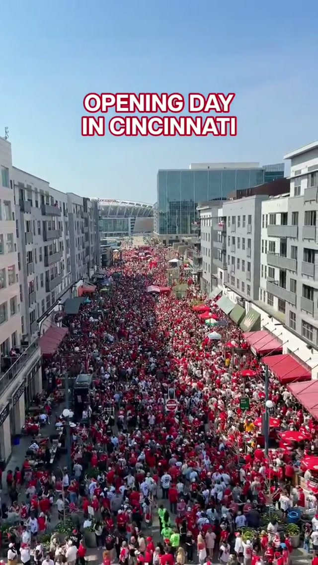 Nobody does #OpeningDay like Cincinnati. #mlb 