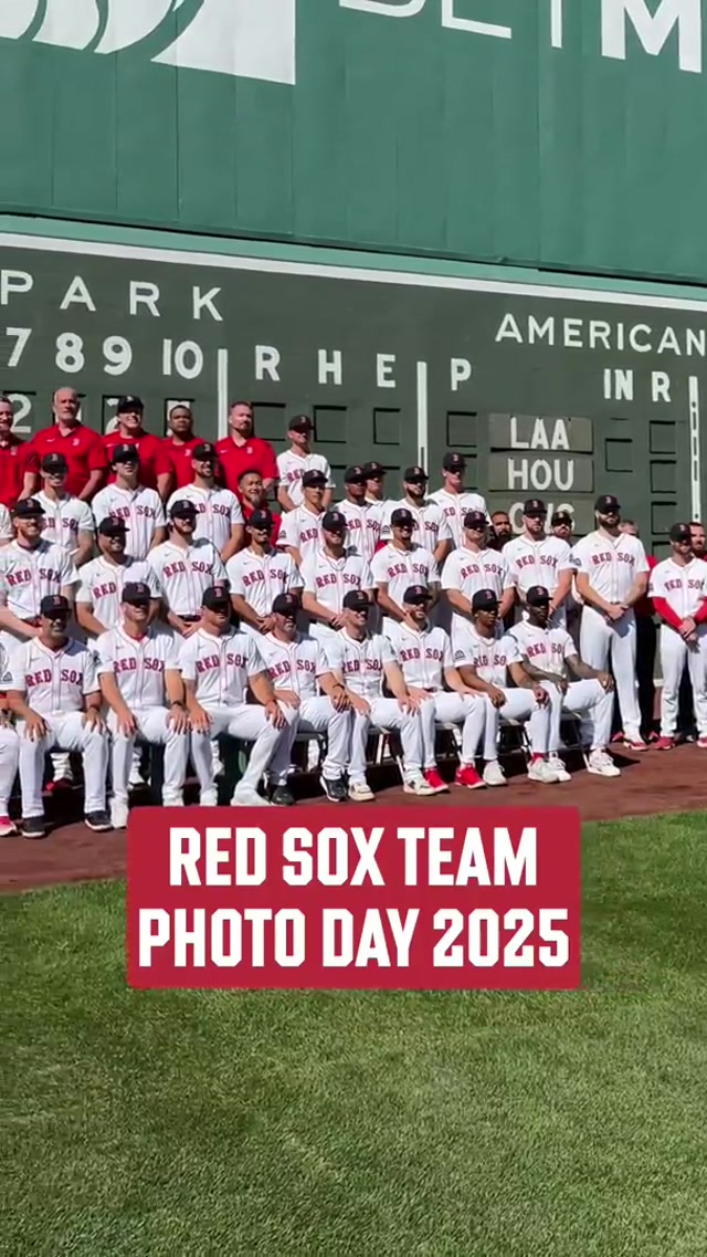 Say cheese 😁 #mlb #redsox #fenwaypark #photo #2025 