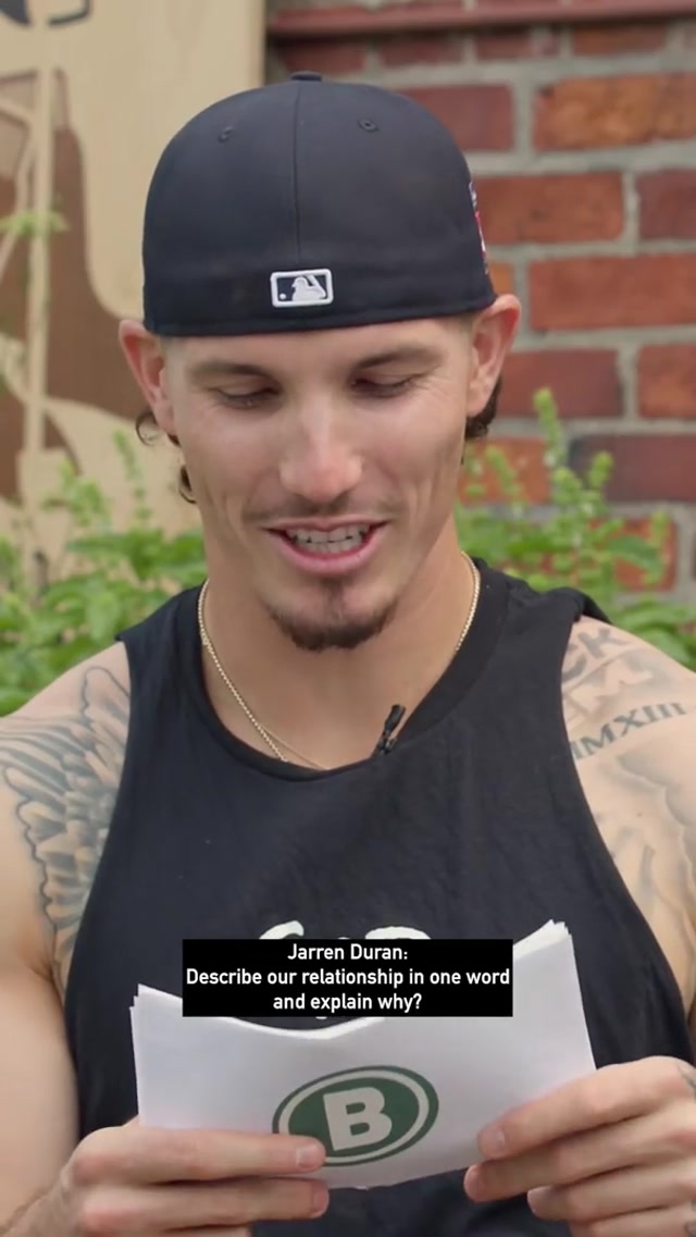 Your favorite father-son duo🤞#mlb #interview #duo #redsox 