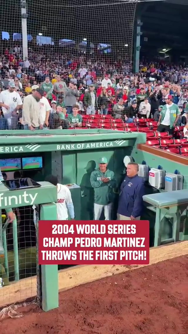 Welcome back, Pedro! #mlb #redsox #pedromartinez 