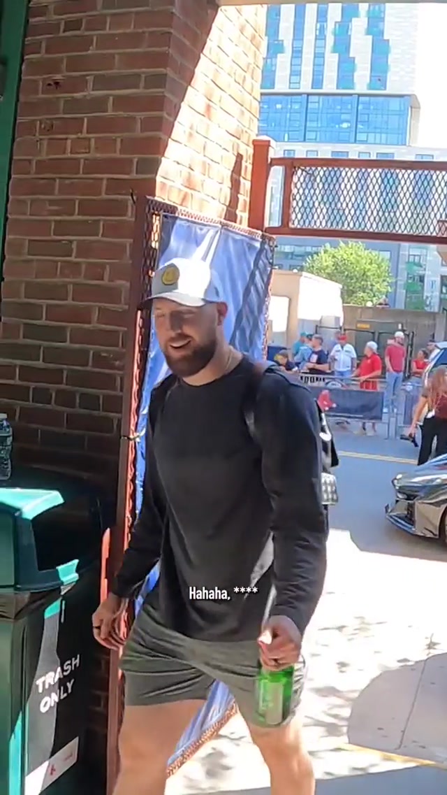 Had to shout ‘em out #qotd #bald #mlb #shoutout 