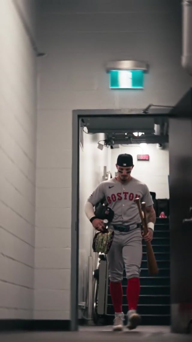 Now we go. #MLB #mlbpostseason #wildcard #redsox