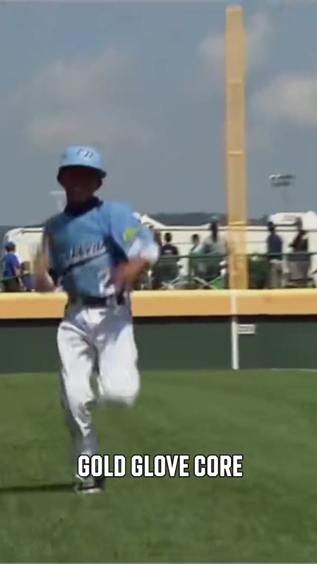 built different ✨ #goldglove #mlb #winner #redsox 