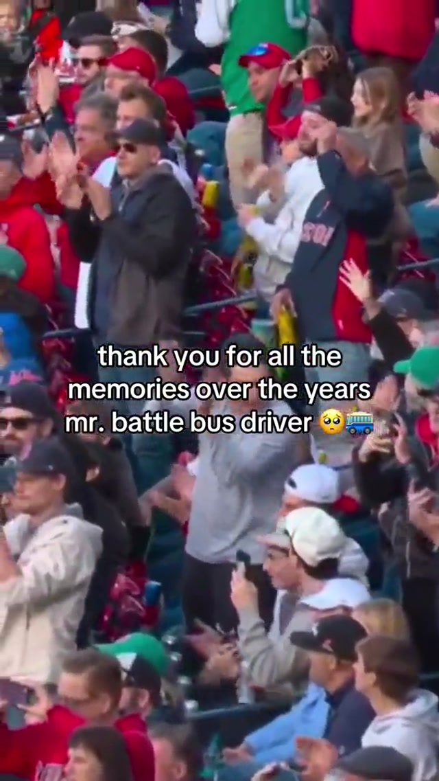 F in the chat for the OG 🥺 #MLB #redsox #fortnite #battlebus 