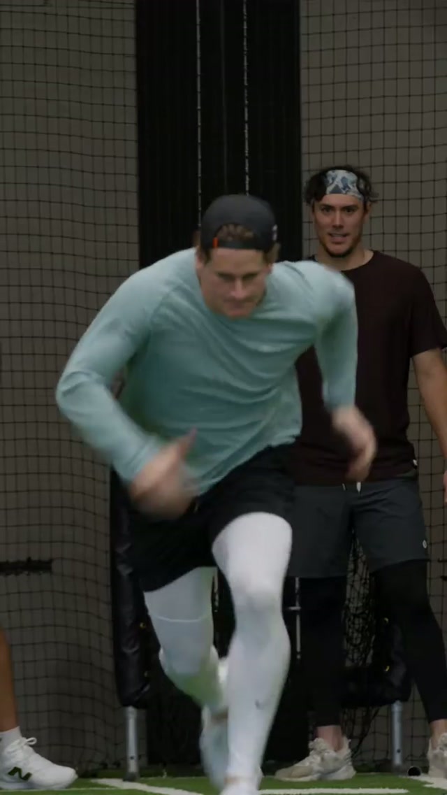 In the gym with the guys #mlb #redsox #gym #grind 