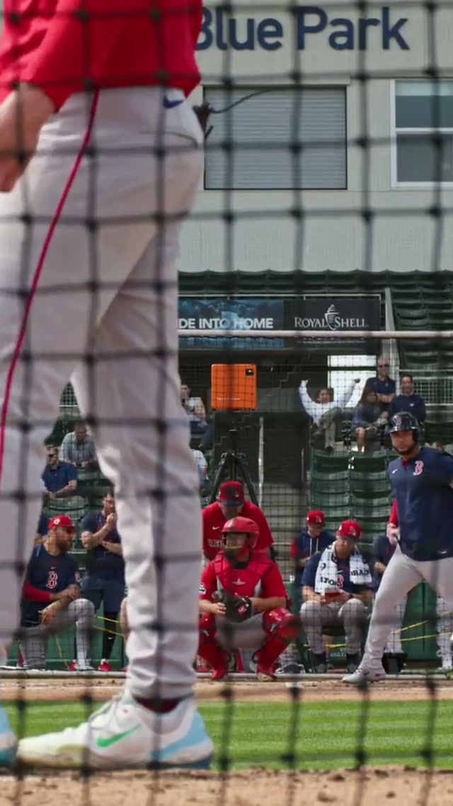 Don’t blink… 👀 #MLB #redsox #springtraining #livebp #fast 