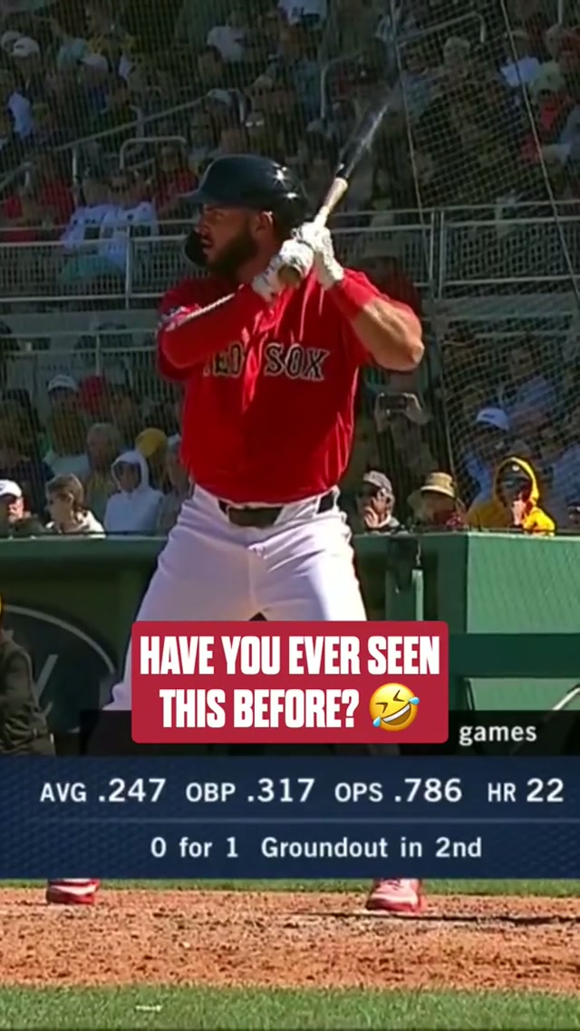 That is not something you see everyday 🪄 #MLB #redsox #springtraining #brokenbat #checkswing 