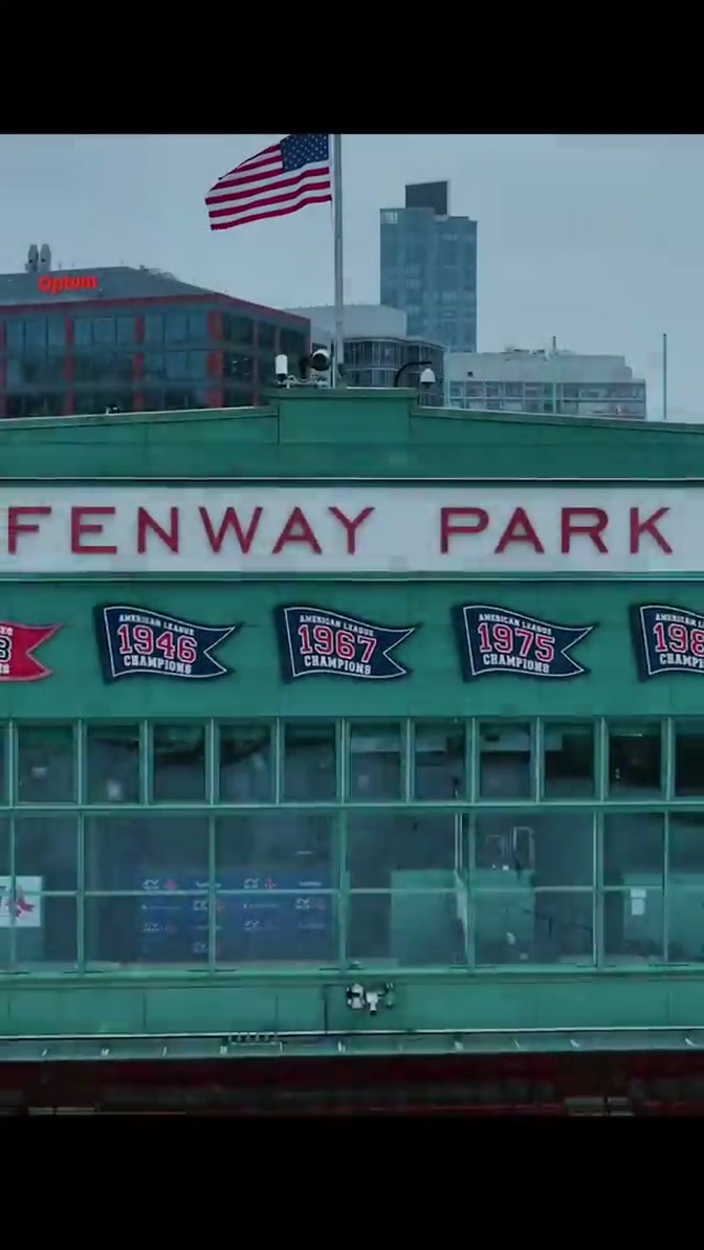 A day like no other #OpeningDay #mlb #redsox #fenwaypark