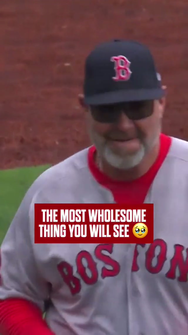 Baseball is the best 🥹 #mlb #redsox #wholesome #father #son 