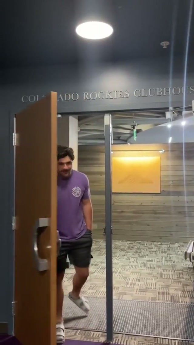 (Club) House Tour: Zach Agnos Edition #housetour #rockies #mtvcribs 