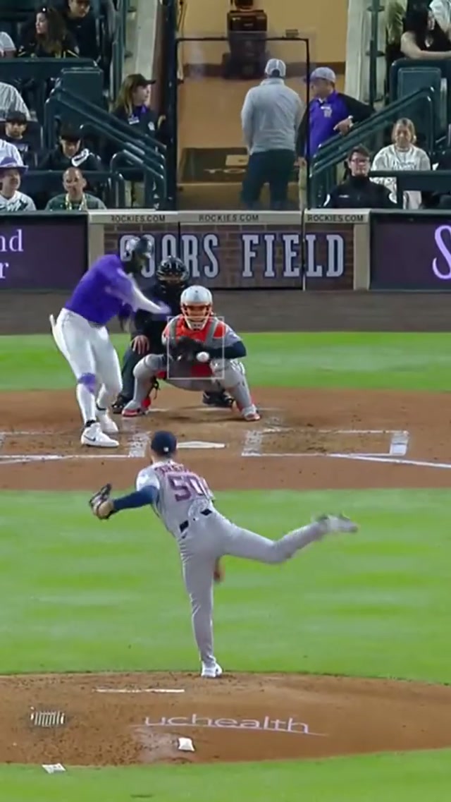 PUT ON THE COAT, WILLI 🔥 #Rockies #Mlb #homerun 