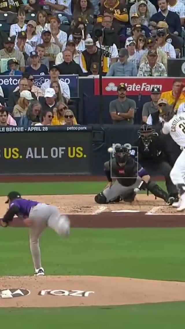 Hello, we’d like to report a robbery. #catchoftheday #rockies #mlb 
