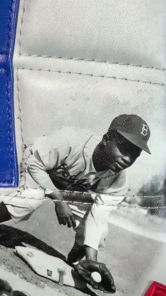 This custom catcher’s gear is special @Rawlings ⚾️🥎 💙 #jackierobinson #rockies #trailblazer 