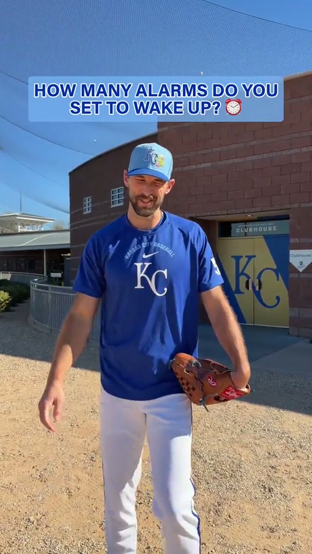 Wake up! Full squad is a-go today! #qotd #springtraining #royals 