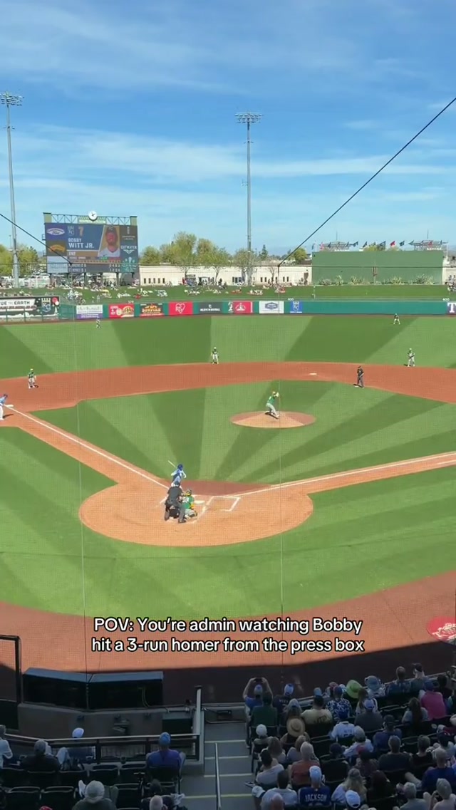 Three-run Bobby blast! 🚀 #pov #bobbywittjr #homerun #kcroyals @Bobby Witt Jr 