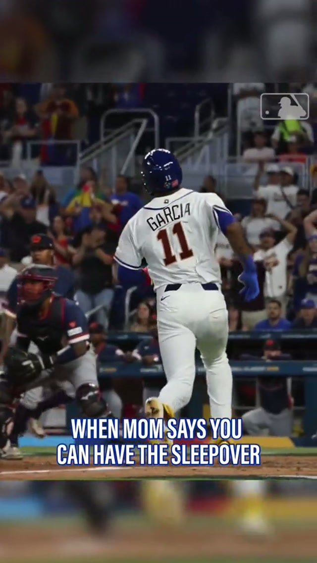 Cousin things. #WorldBaseballClassic #maikelgarcia #kcroyals #cousins #baseball @Maikel Garcia 