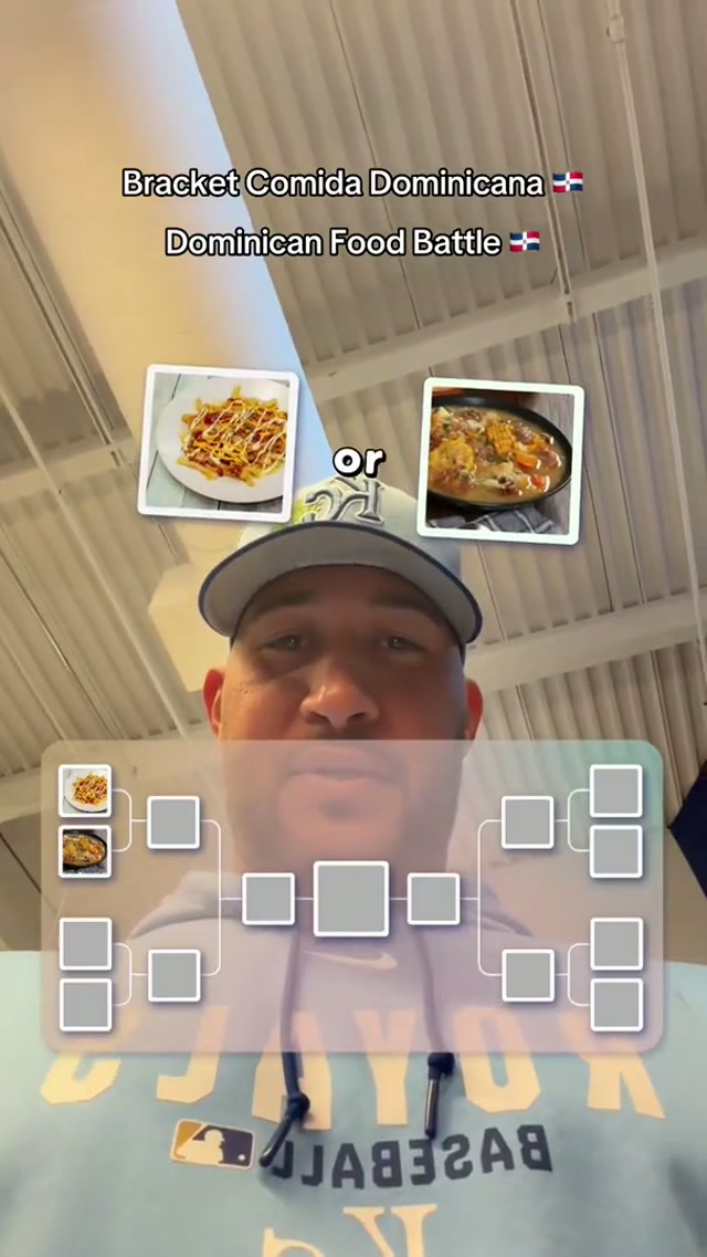 Dominican fuel check before today’s game. #WorldBaseballClassic #republicadominicana🇩🇴 #kcroyals 