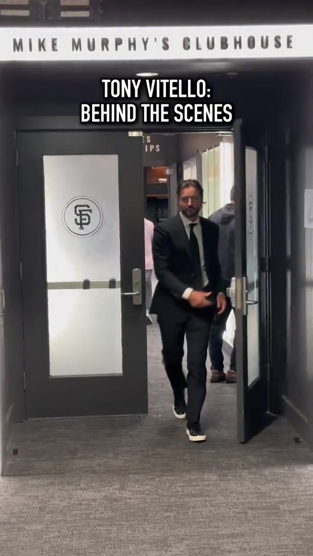 Go behind the scenes and experience Tony Vitello press conference day from our perspective 📲 #SFGiants #Baseball #Manager 