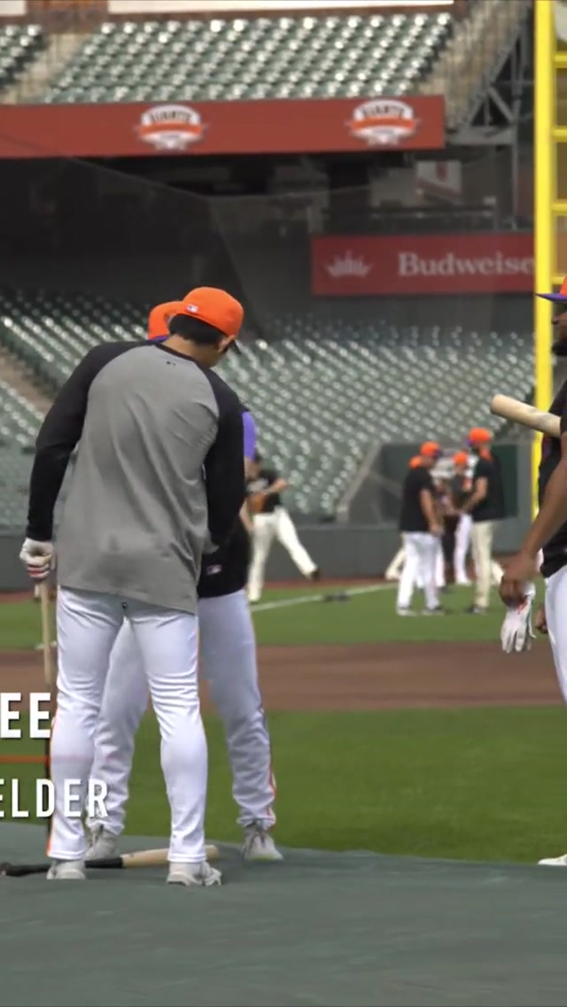 This is your sign to show love to your friends this weekend 🫶 #Baseball #MLB #Hug 