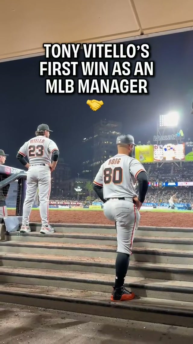 Celebrating Tony Vitello’s first win as a Major League skipper 👏  #MLB #Baseball #Manager #TonyVitello 