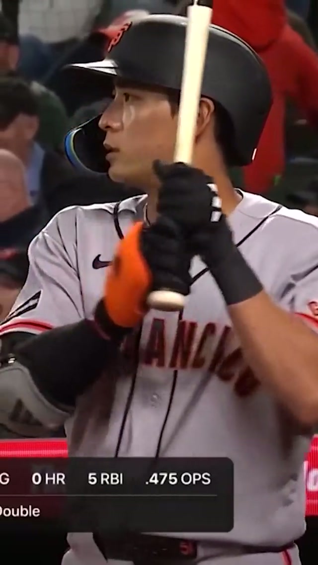The Korean call of Jungy’s first homer is 🔥