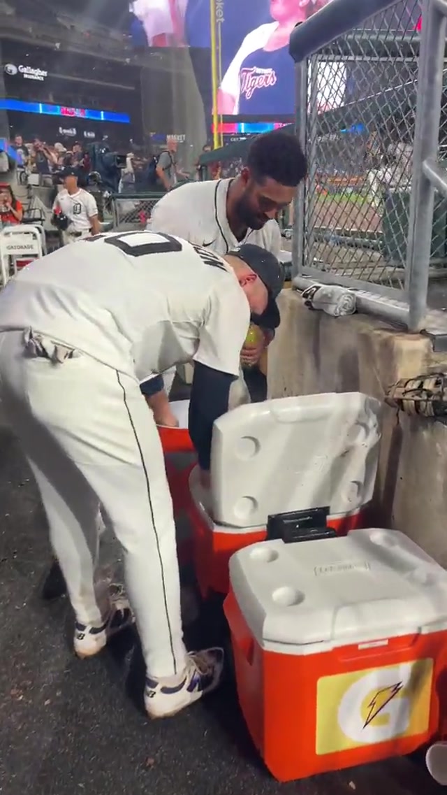 these boots were made for walkin(g off) 😏

#Tigers #MLB #walkoff 