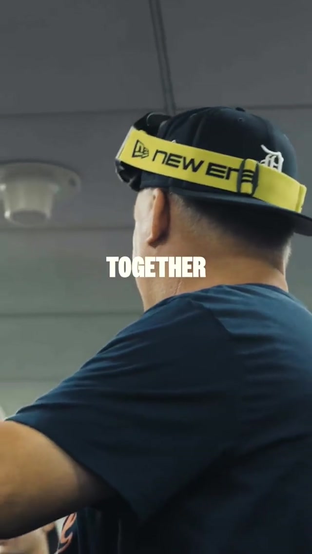 yeah y’all can come into the clubhouse too

#Tigers #MLB #PostSeason 