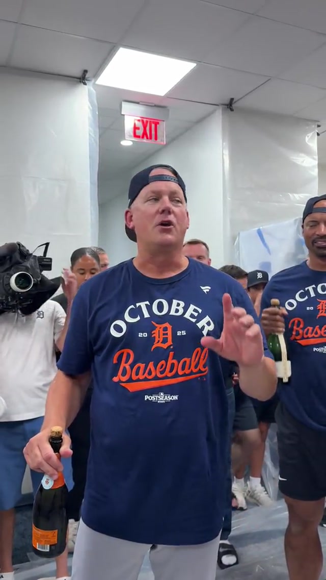 Let’s go back to Seattle. 😤

#mlbpostseason #mlb 