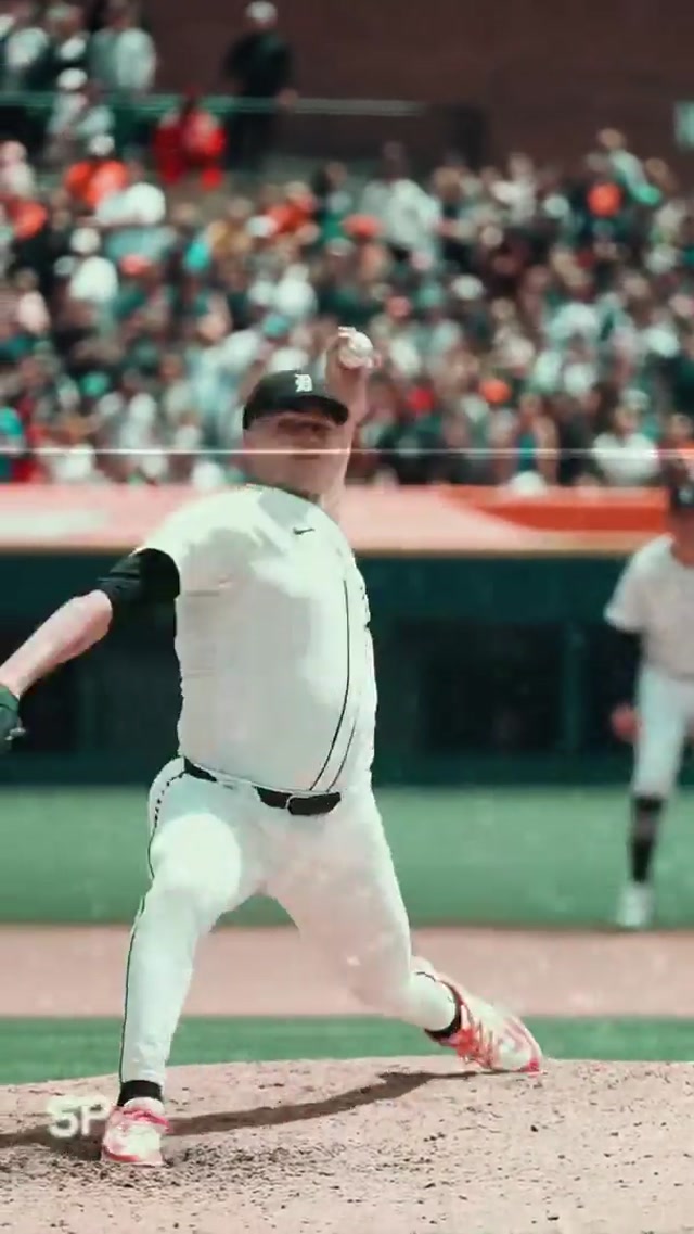 “you mean a lot to this team. you mean a lot to me” 🥹

#TarikSkubal #CyYoungAward #MLB #DillonDingler #JakeRogers 