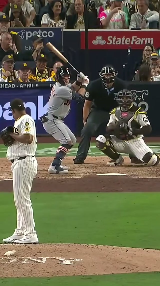 KEVIN McGONIGLE IS BUILT FOR THIS

#KevinMcGonigle #OpeningWeekend #MLB #Tigers  