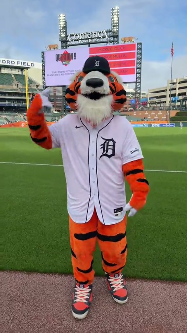 PAWS is locked in for Bieberchella pt. 2 

#bieberchella #coachella 