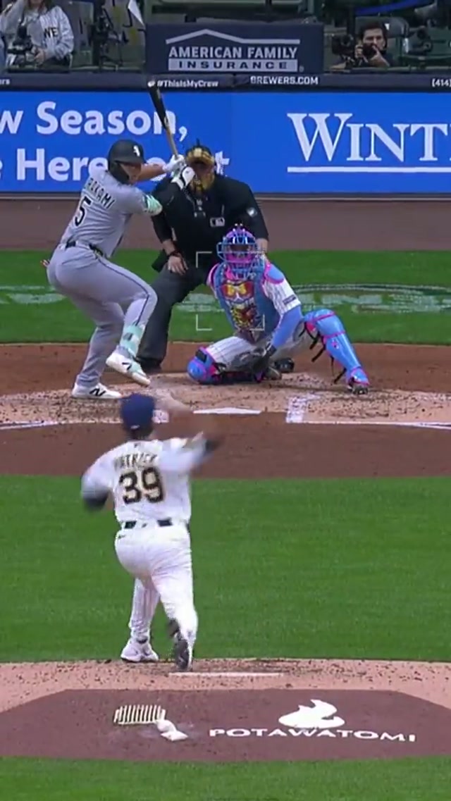 Another day, another Mune home run! #homerun #MLB #highlight 