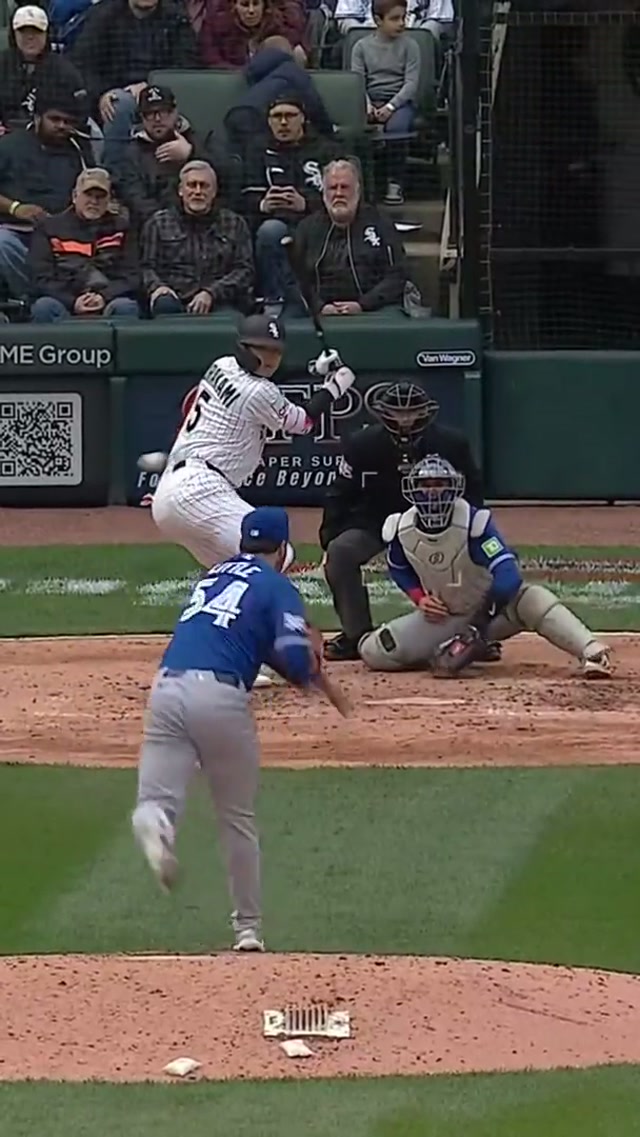 Munetaka Murakami sent that one 431 FEET! 👀 #homerun #mlb #highlight 