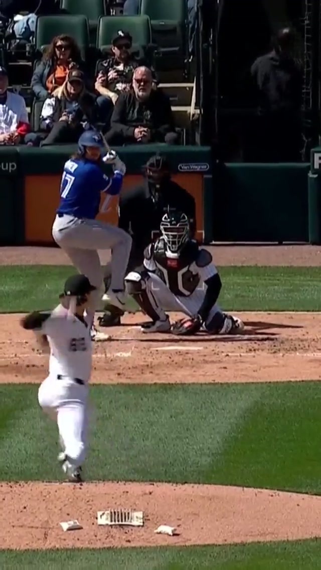 TANNER MURRAY 🤯 what a play in his major-league debut! #defense #mlb #highlights 