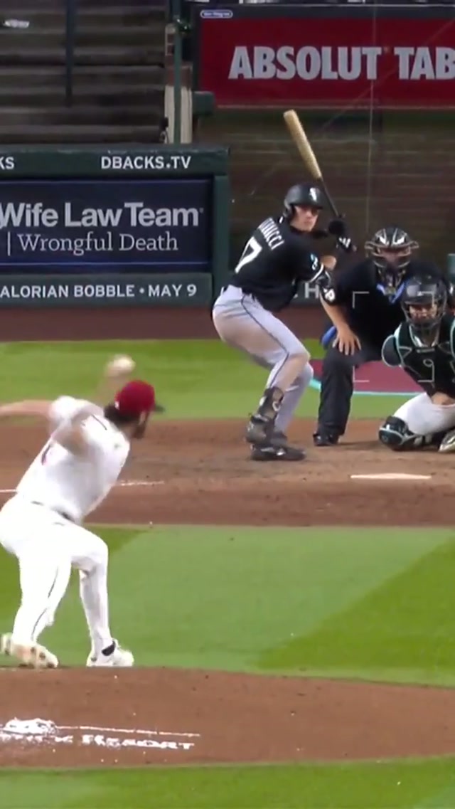 INSIDE-THE-PARK HOME RUN FOR SAM ANTONACCI 😮‍💨 #mlb #baseball #homerun