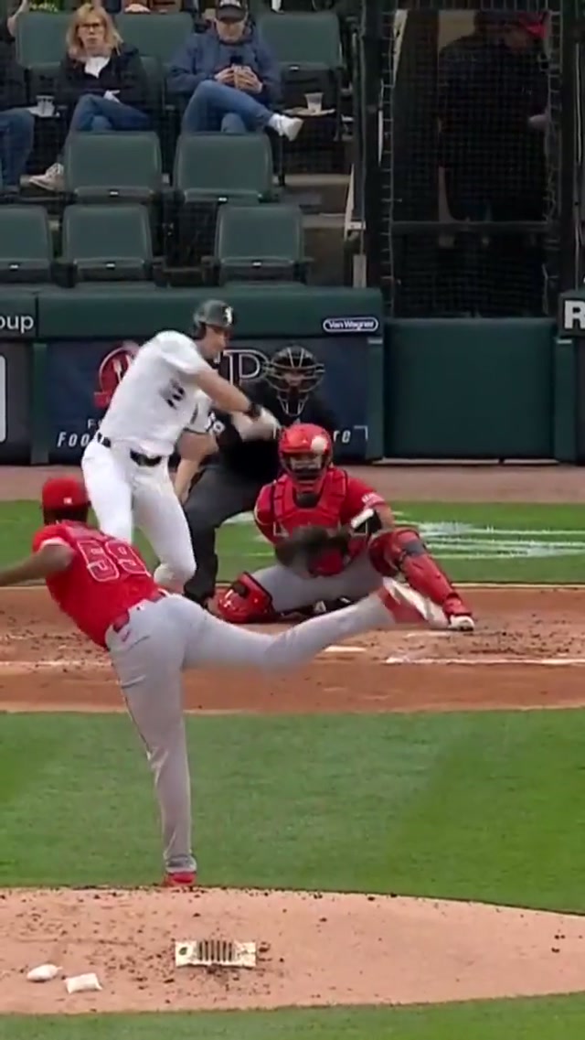 ⚠️ COLSON MONTGOMERY HOME RUN ALERT ⚠️ #mlb #baseball #mustwatch
