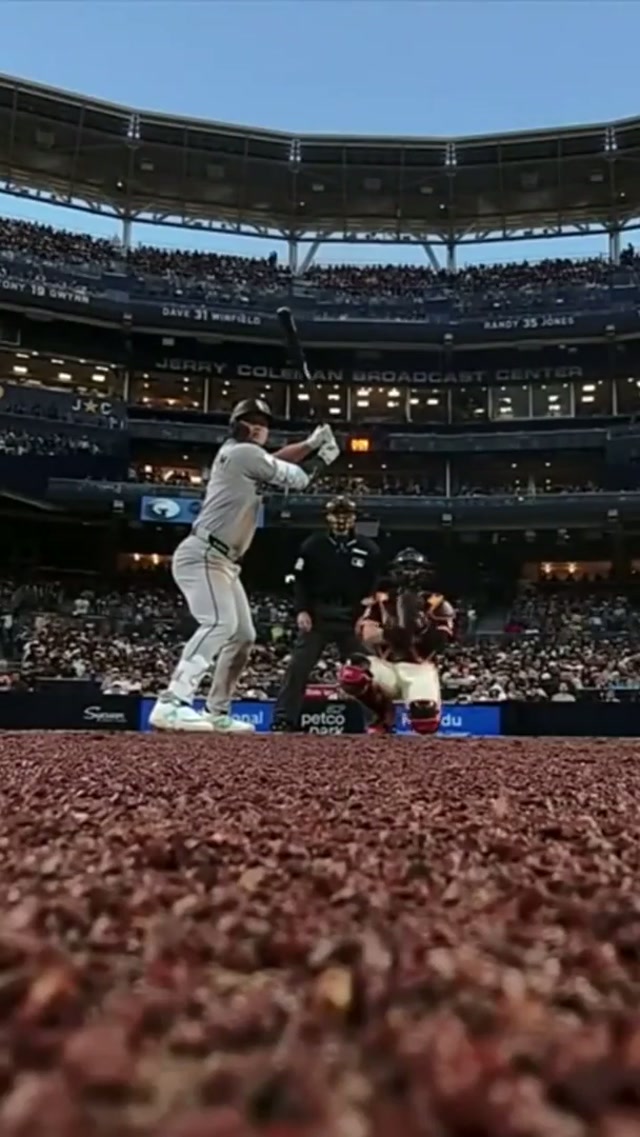 this angle of Mune's home run is everything #highlight #homerun #MLB