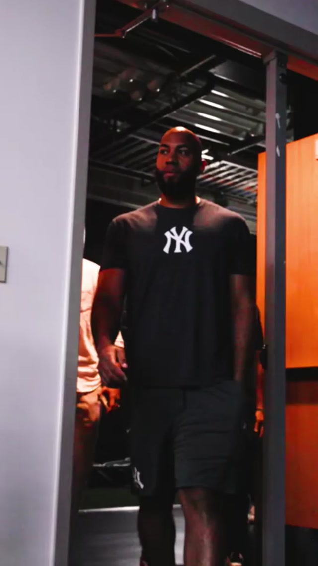 Eating Dominican food with the Yankees 🍽️ 

Jasson Domínguez, Fernando Cruz, Amed Rosario, José Caballero, Oswaldo Cabrera, Assistant Athletic Trainer Alfonso Malaguti and Interpreter/Media Relations Coordinator Marlon Abreu sat down for a lunch where they talked their favorite foods, cultural traditions, and much more 🙌

Watch the full video now on YouTube 🎥

Special thanks to Jordan and his team from Legacy Bar & Grill for providing the delicious meal! #yankees #MLB #baseball #hispanicheritagemonth 