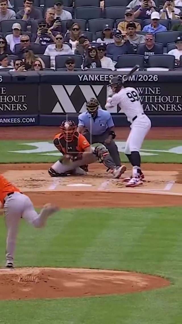 Rise & Shine 🫡 #yankees #mlb #baseball #aaronjudge #homerun 