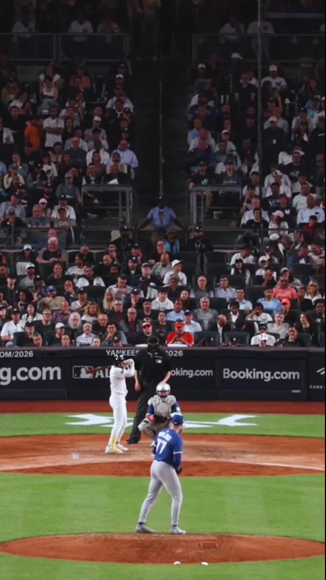 Smooth Jazz 🎷 #yankees #mlb #baseball #jazzchisholmjr #homerun 