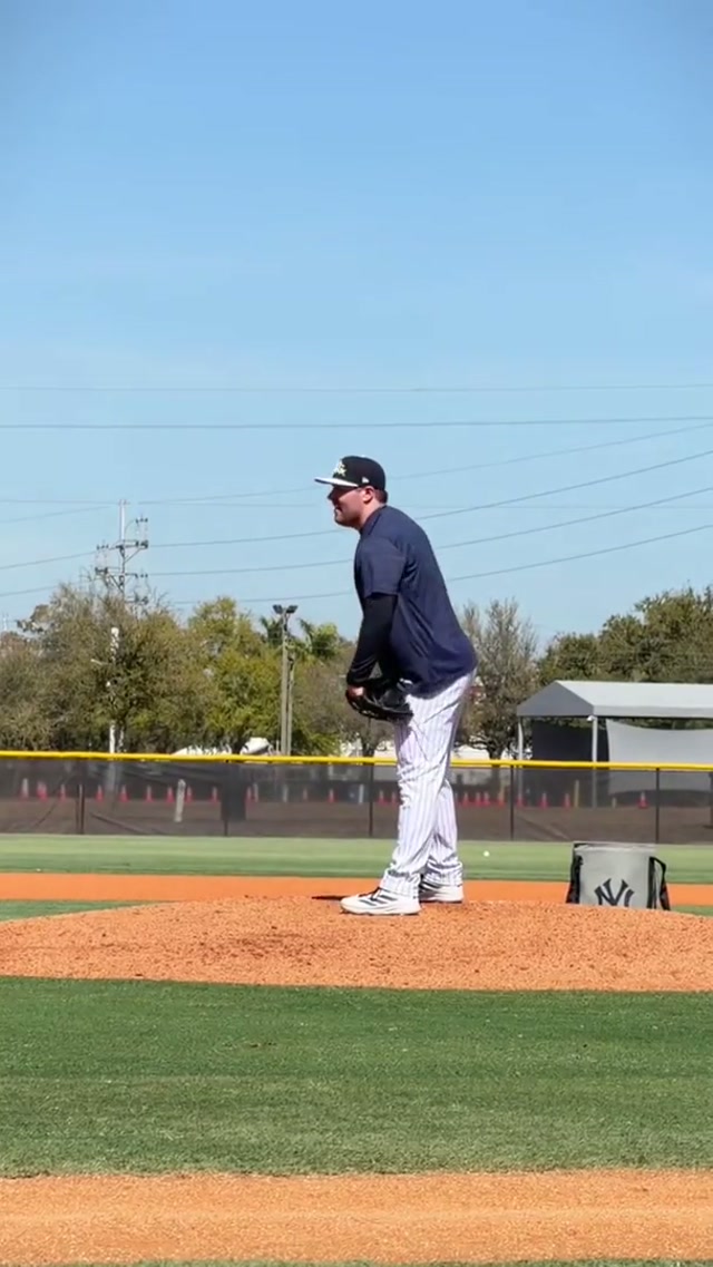 El Oso en Tampa 🐻🌴 #yankees #mlb #baseball #davidbednar #springtraining 